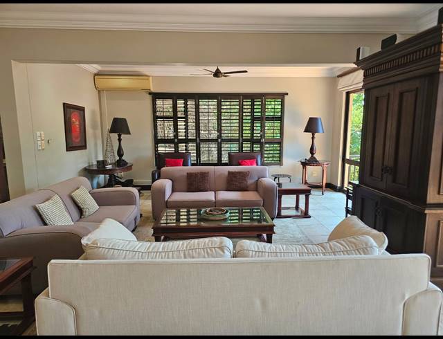 5 BEDROOM HOUSE FOR SALE IN ZIMBALI ESTATE